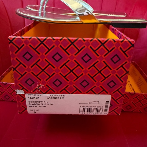 Tory Burch Metallic Silver Sandals - Picture 2 of 4